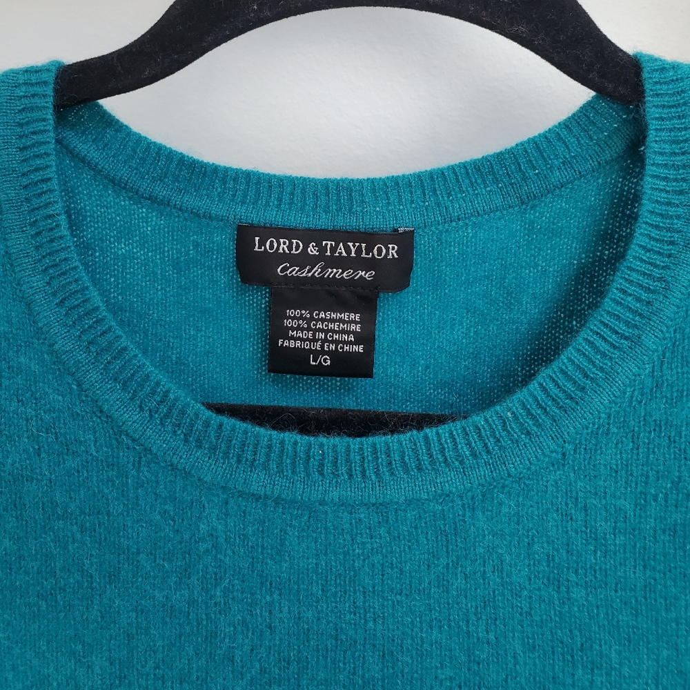 Lord & Taylor cashmere green sweater knit long sleeve women size L